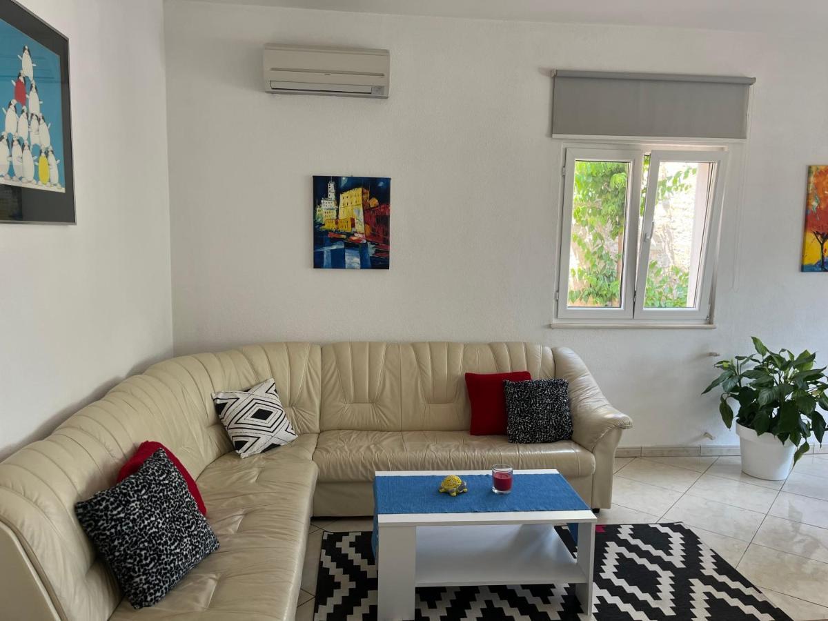 Old Town Center Apartments Супетар Екстериор снимка